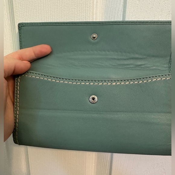 VINTAGE ROBIN EGG BLUE COACH WALLET IN GREAT CONDITION - Picture 11 of 13